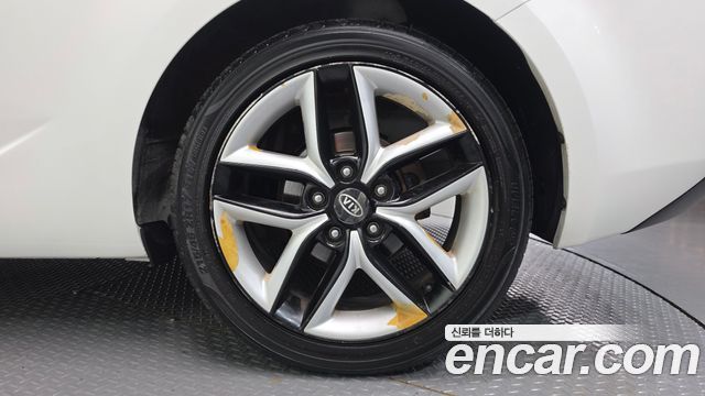 Kia Forte Koup 1.6 GDI Prestige 2013 — фото 5