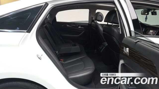 Hyundai Sonata (LF) 2.0 Smart Special 2017 — фото 11