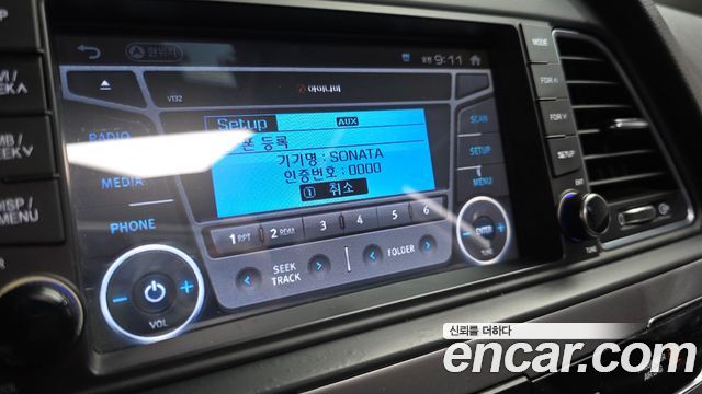 Hyundai Sonata (LF) 2.0 Smart Special 2017 — фото 17