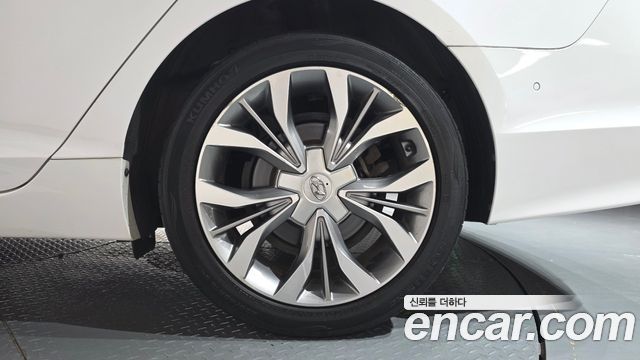Hyundai Sonata (LF) 2.0 Smart Special 2017 — фото 21