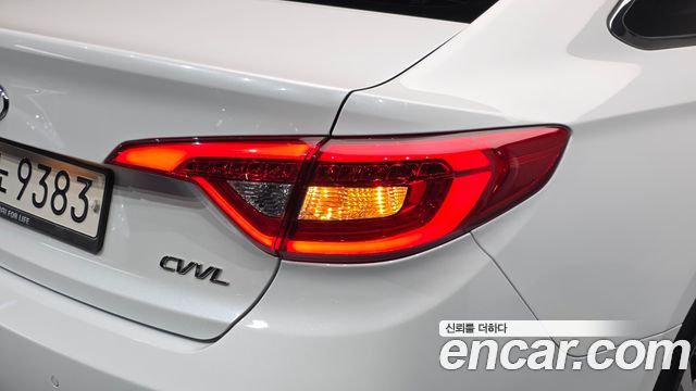 Hyundai Sonata (LF) 2.0 Smart Special 2017 — фото 23