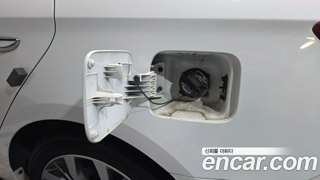 Hyundai Sonata (LF) 2.0 Smart Special 2017 — фото 27