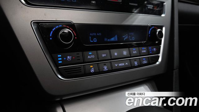 Hyundai Sonata (LF) 2.0 Smart Special 2017 — фото 34