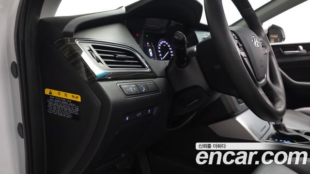 Hyundai Sonata (LF) 2.0 Smart Special 2017 — фото 39