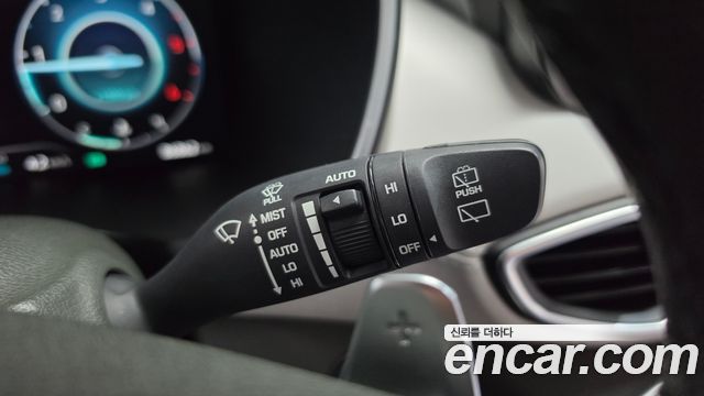 Hyundai Santa Fe Diesel 2.2 2WD Calligraphy 2021 — фото 44