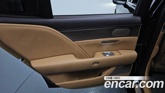 Genesis G90 (RS4) Gasoline 3.5 Turbo AWD 2023 — фото 25
