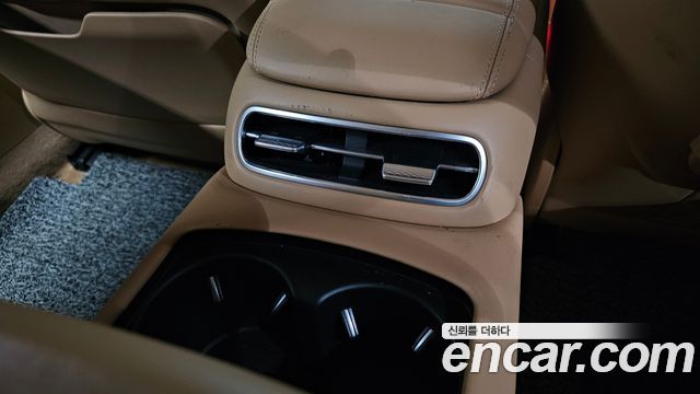 Genesis G90 (RS4) Gasoline 3.5 Turbo AWD 2023 — фото 32