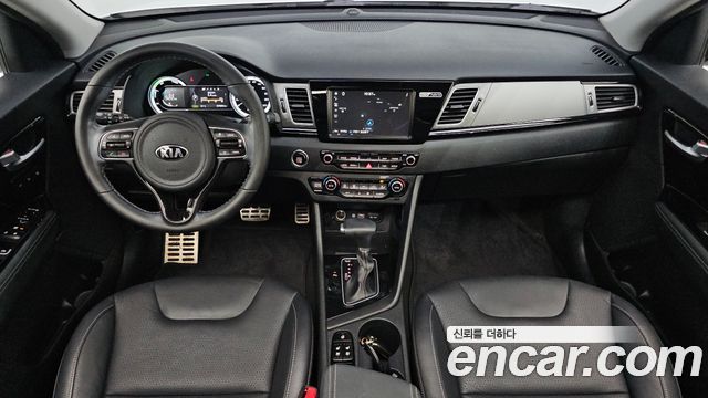 Kia Niro Noblesse 2018 — фото 7