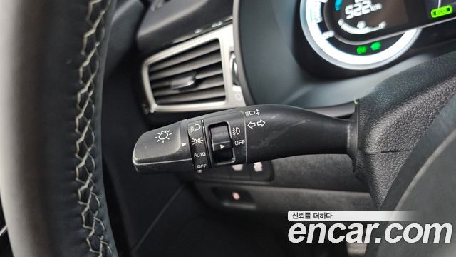 Kia Niro Noblesse 2018 — фото 23