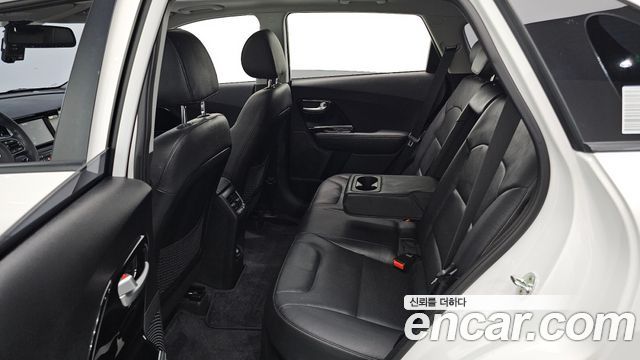 Kia Niro Noblesse 2018 — фото 32