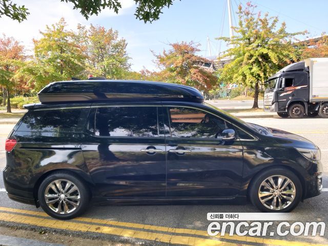 Kia Carnival 9-seater Hi-Limousine Prestige 2018 — фото 5