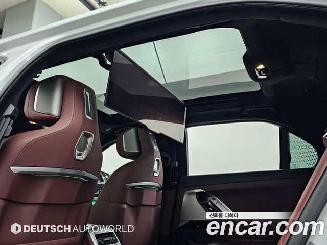 BMW 7 Series (G70) 740i sDrive Design Pure Excellence 2023 — фото 22