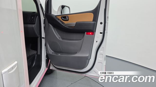 Hyundai Grand Starex Camping car 2021 — фото 25
