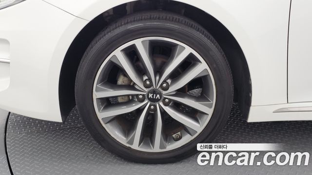 Kia K5 (II) LPI MX Prestige 2016 — фото 5