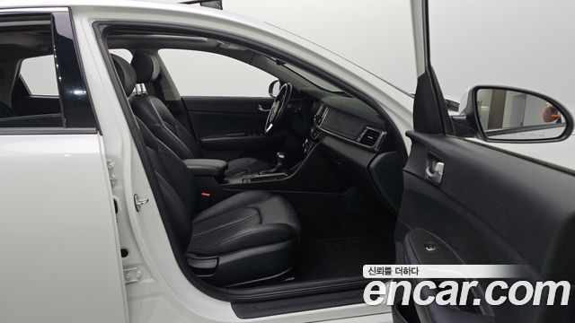 Kia K5 (II) LPI MX Prestige 2016 — фото 18