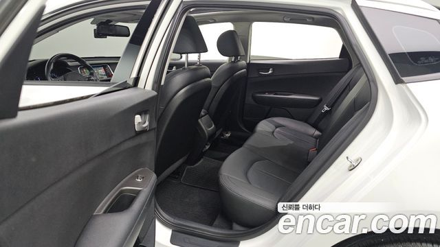 Kia K5 (II) LPI MX Prestige 2016 — фото 19