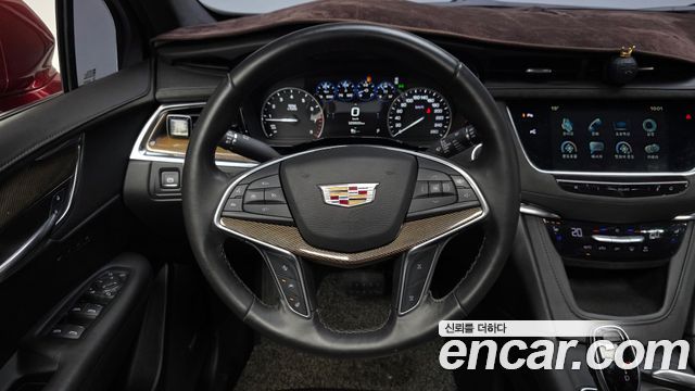 Cadillac XT5 3.6 Platinum 2017 — фото 13