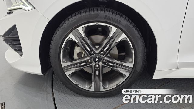 Kia K5 (III) 2.0 Prestige 2023 — фото 5