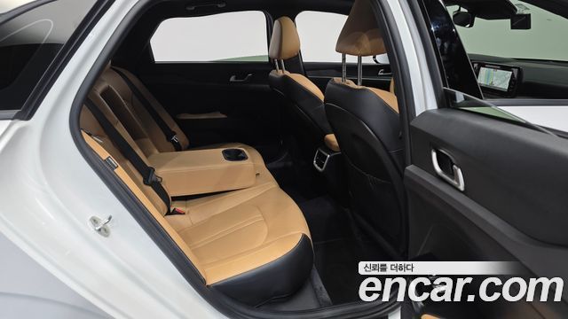 Kia K5 (III) 2.0 Prestige 2023 — фото 12