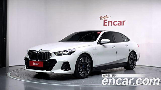 BMW 5 Series (G60) 530e M Sport