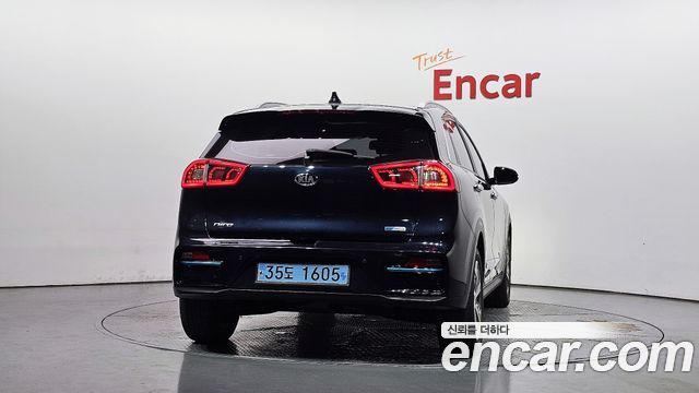 Kia Niro EV Noblesse 2021 — фото 4