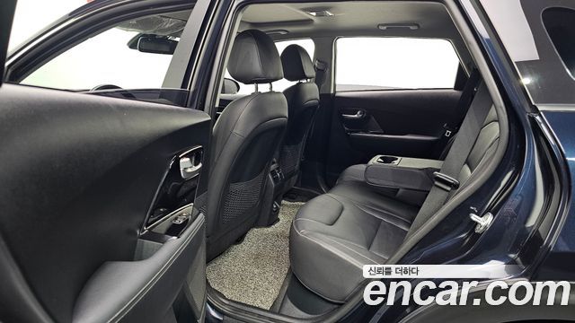Kia Niro EV Noblesse 2021 — фото 11