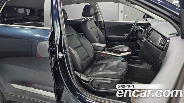Kia Niro EV Noblesse 2021 — фото 12