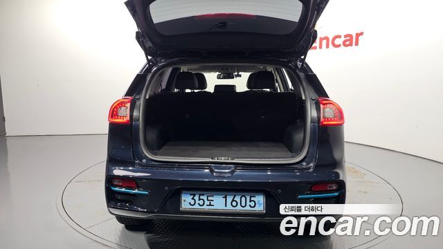 Kia Niro EV Noblesse 2021 — фото 20