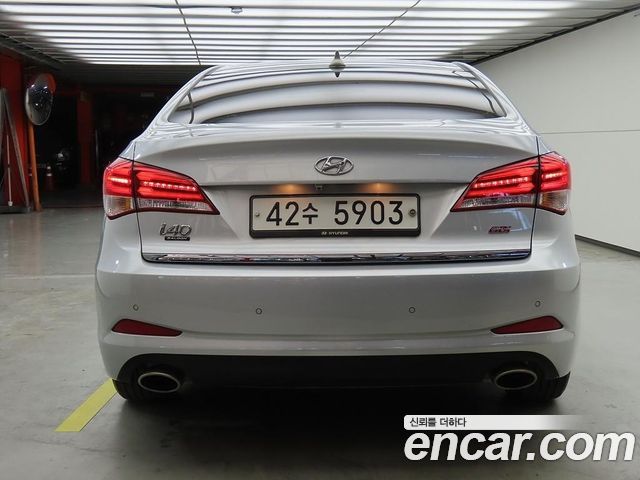 Hyundai i40 Saloon 2.0 GDi Younique 2016 — фото 3