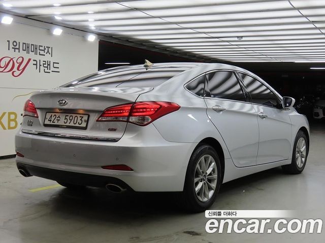 Hyundai i40 Saloon 2.0 GDi Younique 2016 — фото 4