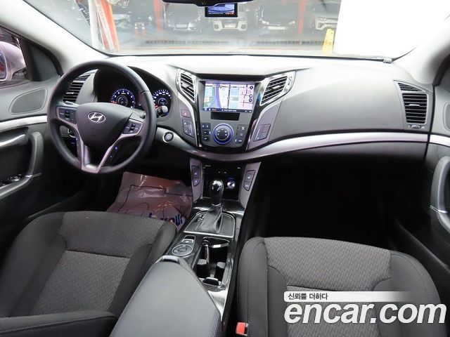 Hyundai i40 Saloon 2.0 GDi Younique 2016 — фото 7