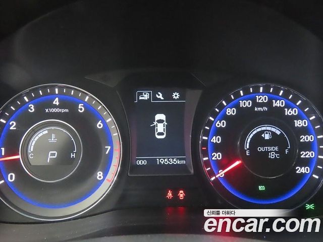 Hyundai i40 Saloon 2.0 GDi Younique 2016 — фото 8