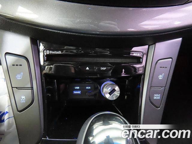 Hyundai i40 Saloon 2.0 GDi Younique 2016 — фото 10