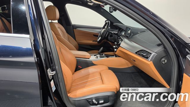 BMW 5 Series (G30) 530i xDrive M Sport Package 2018 — фото 11