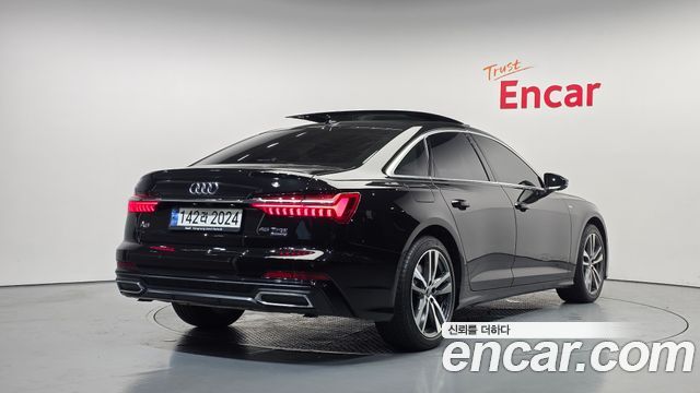 Audi A6 (C8) 45 TFSI Quattro Premium 2022 — фото 2