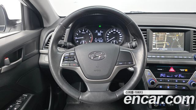 Hyundai Avante (AD) 1.6 GDI Smart 2017 — фото 15