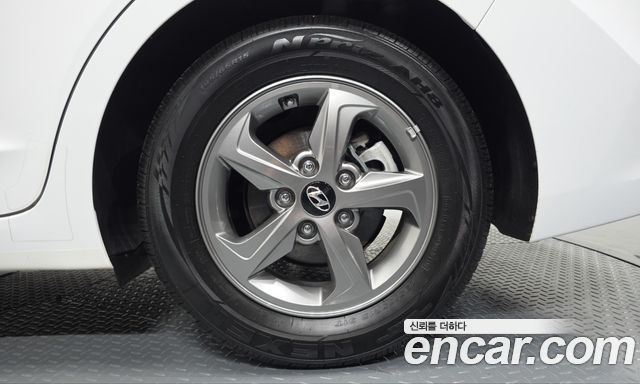 Hyundai Avante (AD) 1.6 GDI Smart 2017 — фото 21