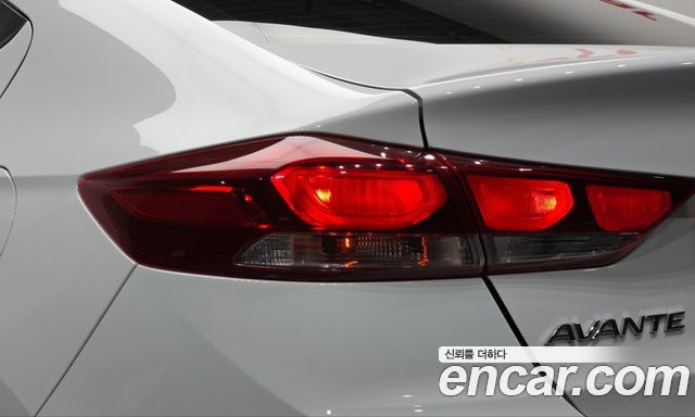 Hyundai Avante (AD) 1.6 GDI Smart 2017 — фото 23