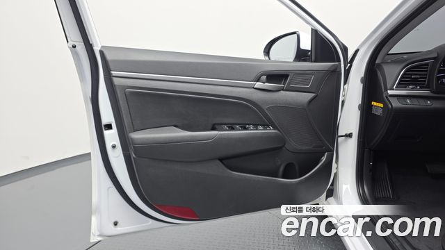 Hyundai Avante (AD) 1.6 GDI Smart 2017 — фото 24