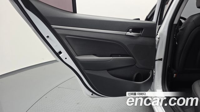 Hyundai Avante (AD) 1.6 GDI Smart 2017 — фото 25
