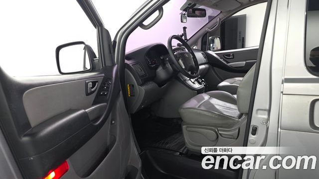 Hyundai Grand Starex 5-Seater VAN Modern 2016 — фото 10