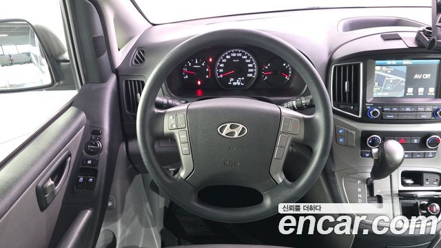 Hyundai Grand Starex 5-Seater VAN Modern 2016 — фото 13