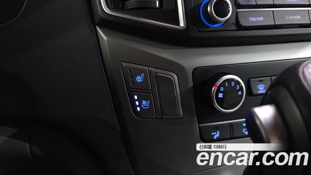 Hyundai Grand Starex 5-Seater VAN Modern 2016 — фото 18