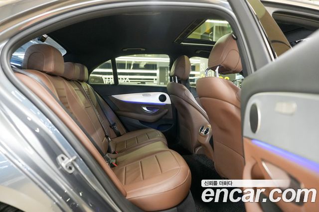 Mercedes-Benz E-Class (W213) E250 Avantgarde 2020 — фото 17