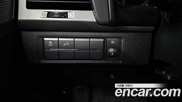 KG Mobility (SsangYong) Rexton Sports Diesel 2.2 4WD Prestige 2018 — фото 15