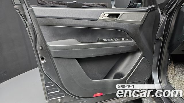 KG Mobility (SsangYong) Rexton Sports Diesel 2.2 4WD Prestige 2018 — фото 24
