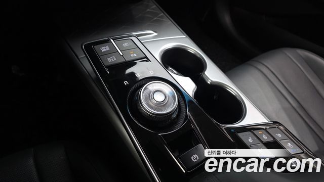 Kia K8 2.5 Gasoline 2WD Noblesse 2023 — фото 9