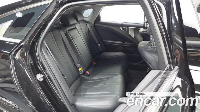 Kia K8 2.5 Gasoline 2WD Noblesse 2023 — фото 11