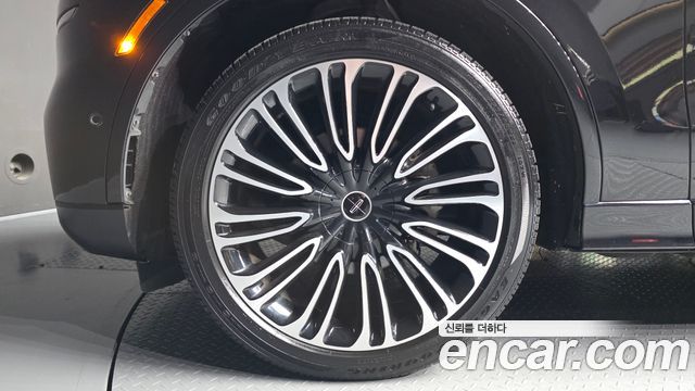 Lincoln Aviator (II) 3.0 Black Label AWD 2021 — фото 5