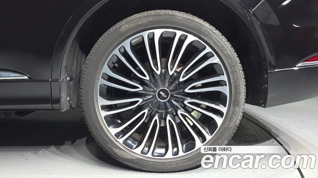 Lincoln Aviator (II) 3.0 Black Label AWD 2021 — фото 21